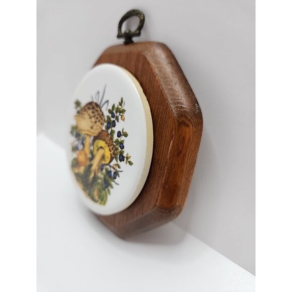 1970s Mushroom Decorated Trivet Wall Hanger Wood Ceramic - Picture 5 of 6